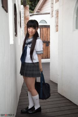 年轻的女教师